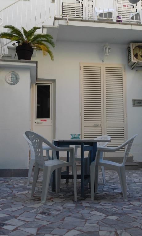 La Viareggina Ξενοδοχείο Βιαρέτζιο Εξωτερικό φωτογραφία