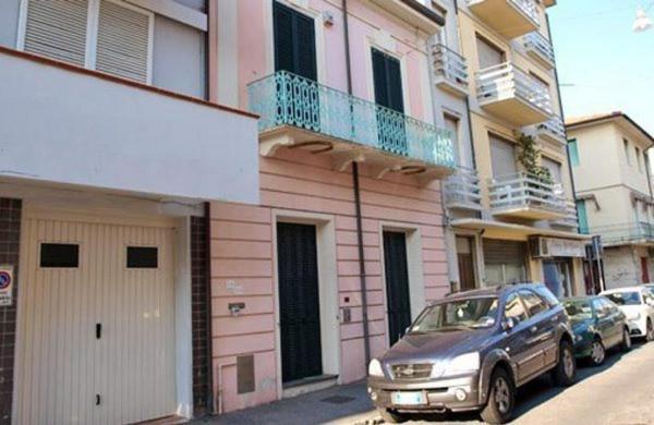 La Viareggina Ξενοδοχείο Βιαρέτζιο Δωμάτιο φωτογραφία